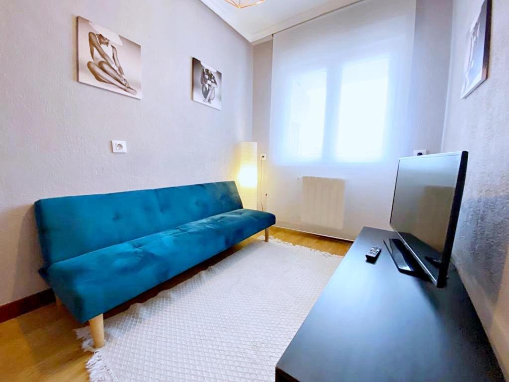 Apartamentos Milan 1 Wifi Y Parking Gratuito Oviedo Ngoại thất bức ảnh